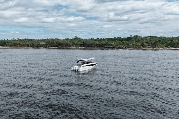 32ft Galeon Yacht For Sale