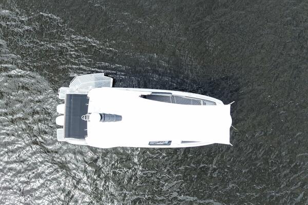 32ft Galeon Yacht For Sale