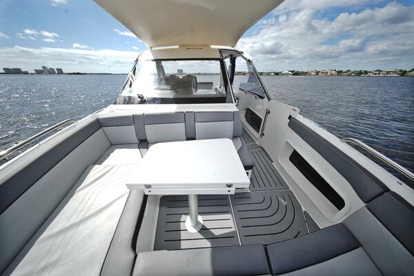 32ft Galeon Yacht For Sale