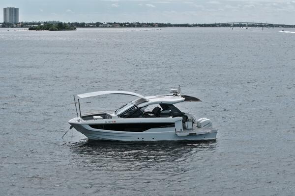 32ft Galeon Yacht For Sale
