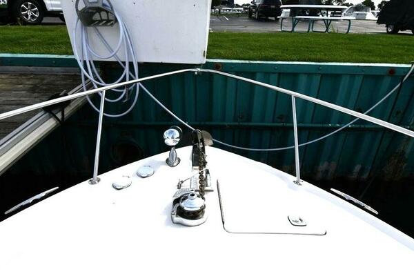 31ft Sea Ray Yacht For Sale