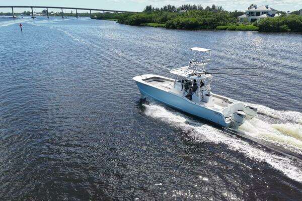 TideLine Boats 365 OFFSHORE Yacht For Sale
