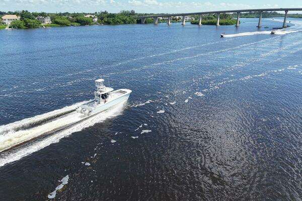 TideLine Boats 365 OFFSHORE Yacht For Sale