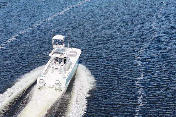 TideLine Boats 365 OFFSHORE Yacht For Sale