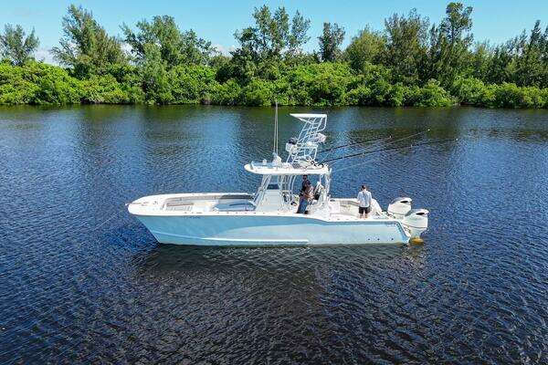 TideLine Boats 365 OFFSHORE Yacht For Sale