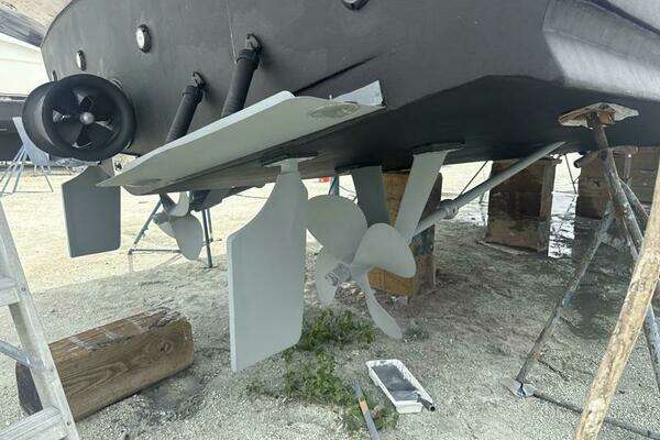 Navigator  Yacht For Sale