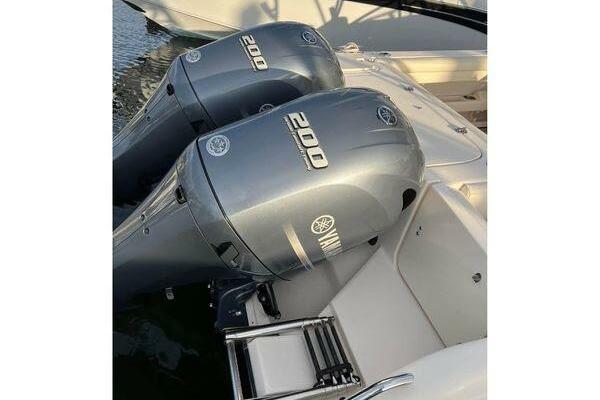 27ft Grady White Yacht For Sale