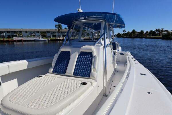 36ft Front Runner Yacht For Sale