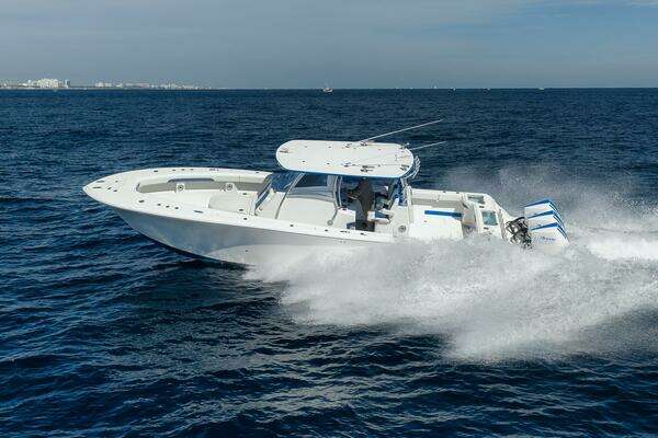 Front Runner 36CC Yacht For Sale