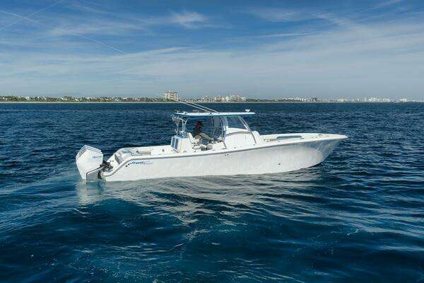 Front Runner 36CC Yacht For Sale