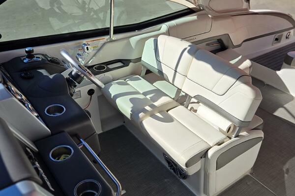 33ft Formula Yacht For Sale