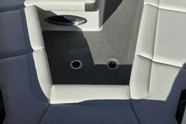 33ft Formula Yacht For Sale