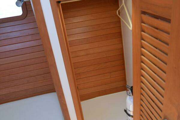 MJM 35z Yacht For Sale