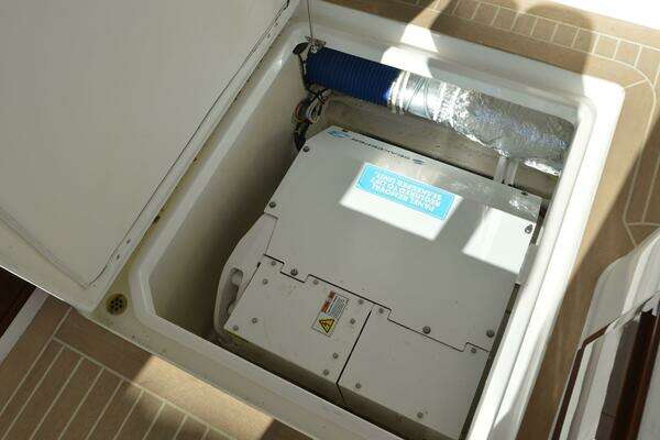 MJM 35z Yacht For Sale