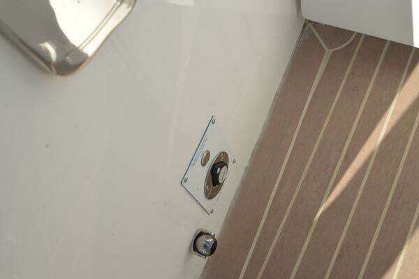 MJM 35z Yacht For Sale