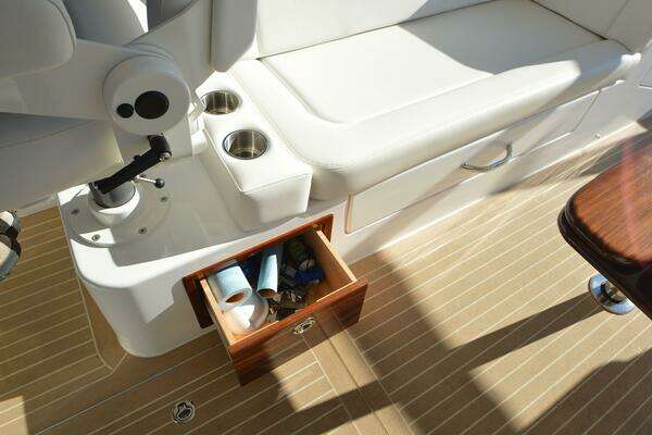 MJM 35z Yacht For Sale