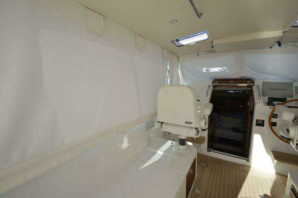 MJM 35z Yacht For Sale