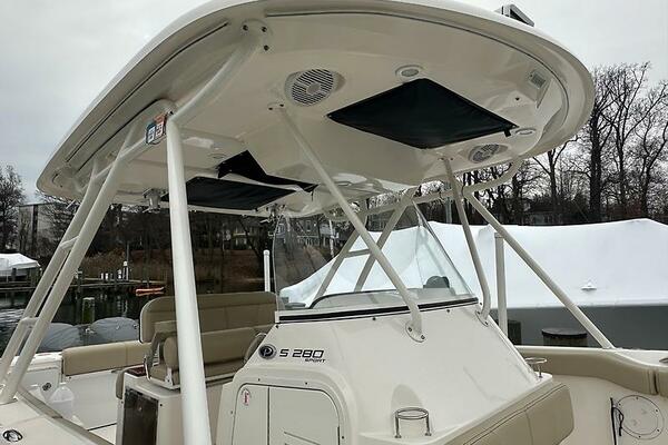 28ft Pursuit Yacht For Sale