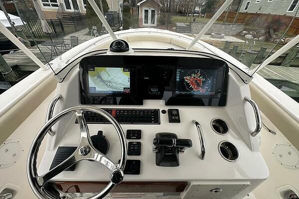 28ft Pursuit Yacht For Sale