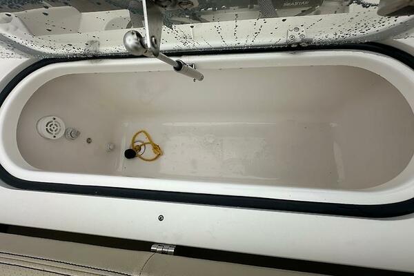 28ft Pursuit Yacht For Sale