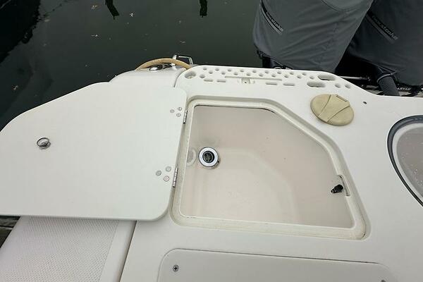 28ft Pursuit Yacht For Sale