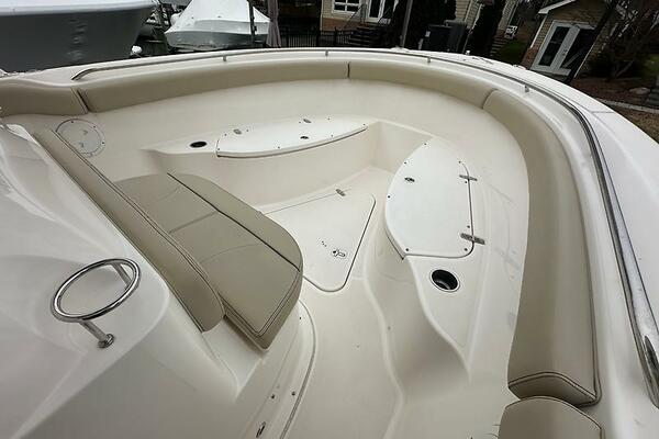 28ft Pursuit Yacht For Sale
