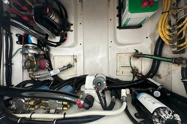 28ft Pursuit Yacht For Sale