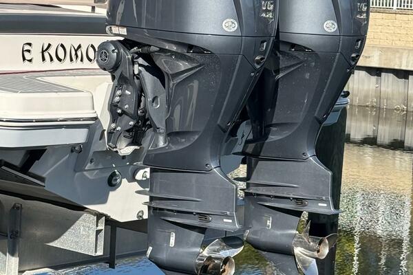 E Komo Mai 31ft Robalo Yacht For Sale
