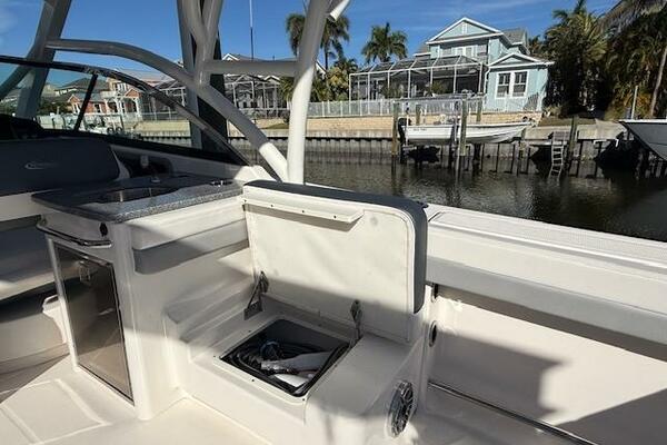 E Komo Mai 31ft Robalo Yacht For Sale