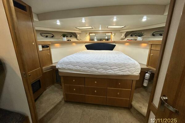 Camelot 47ft Bayliner Yacht For Sale