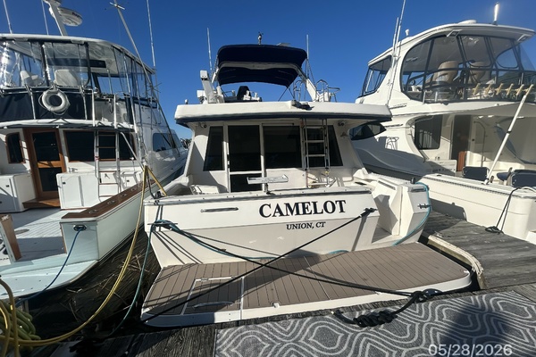 Camelot 47ft Bayliner Yacht For Sale