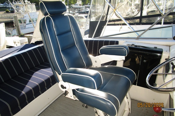 Camelot 47ft Bayliner Yacht For Sale