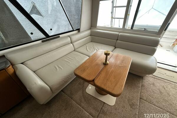 Camelot 47ft Bayliner Yacht For Sale