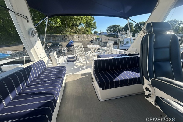 Camelot 47ft Bayliner Yacht For Sale