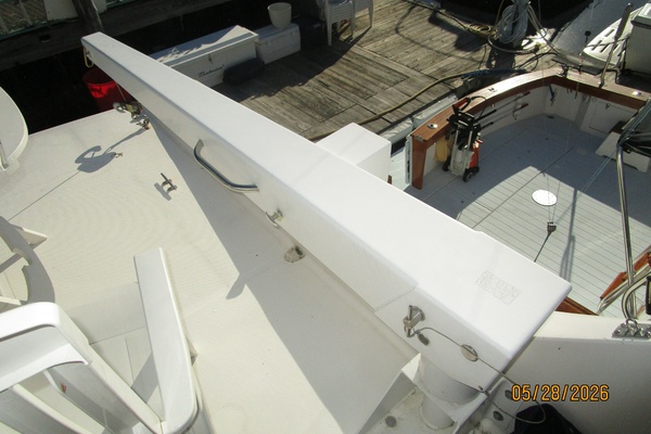 Camelot 47ft Bayliner Yacht For Sale