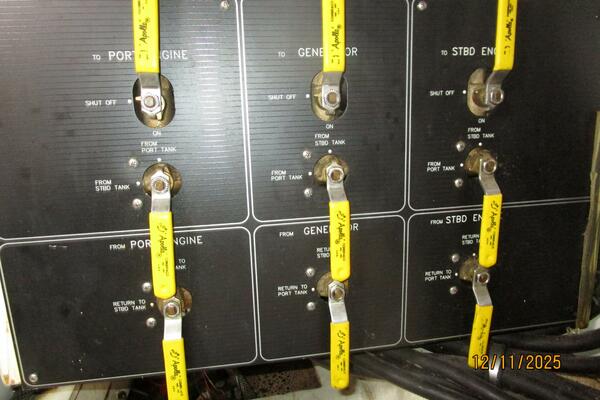 Camelot 47ft Bayliner Yacht For Sale