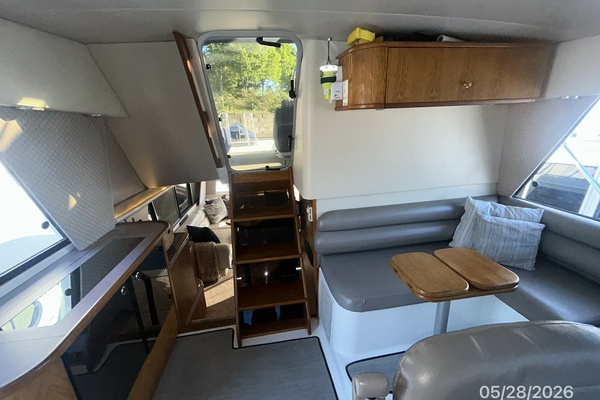 Camelot 47ft Bayliner Yacht For Sale