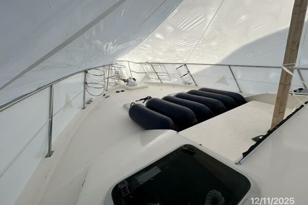 Camelot 47ft Bayliner Yacht For Sale