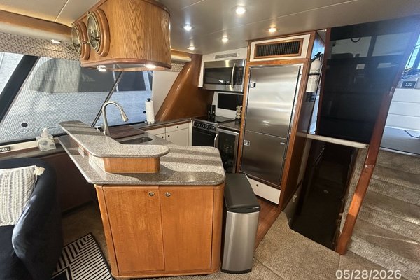 Camelot 47ft Bayliner Yacht For Sale