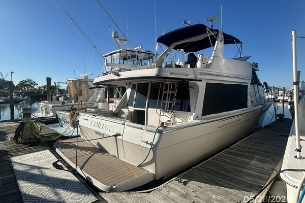 Photo of the 1998 Bayliner 4788 "Camelot"