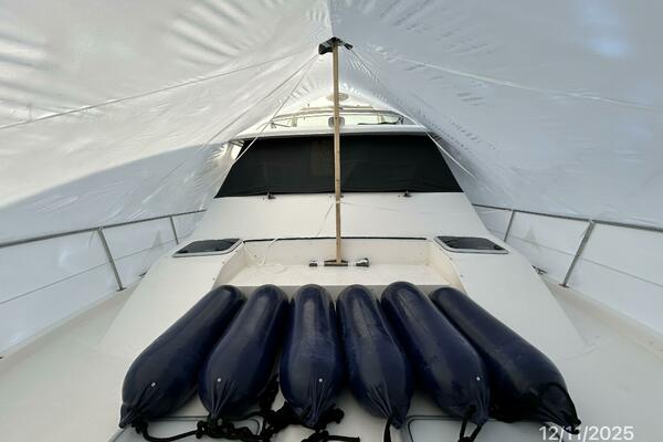 Camelot 47ft Bayliner Yacht For Sale