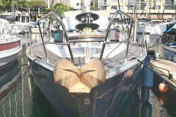 Photo of the 2000 Jeanneau Sun Odyssey "INVICTUS"