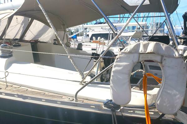 INVICTUS 45ft Jeanneau Yacht For Sale