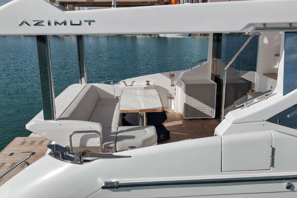 Azimut FLYBRIDGE Yacht For Sale
