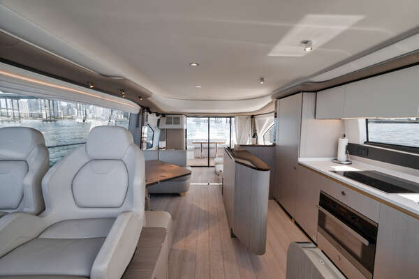 Azimut FLYBRIDGE Yacht For Sale