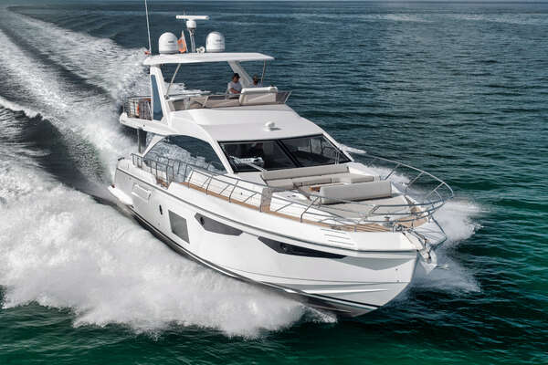 Azimut FLYBRIDGE Yacht For Sale