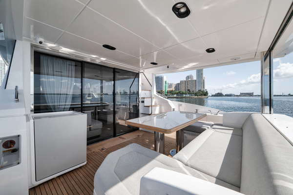 60ft Azimut Yacht For Sale