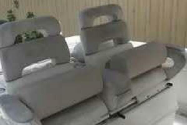 32ft Boston Whaler Yacht For Sale