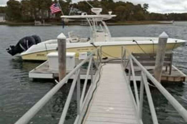 32-ft-Boston Whaler-2004-- Hyannis Massachusetts United States  yacht for sale