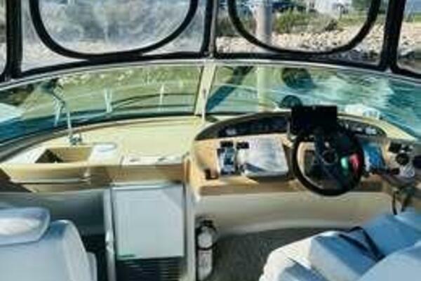 35ft Carver Yacht For Sale